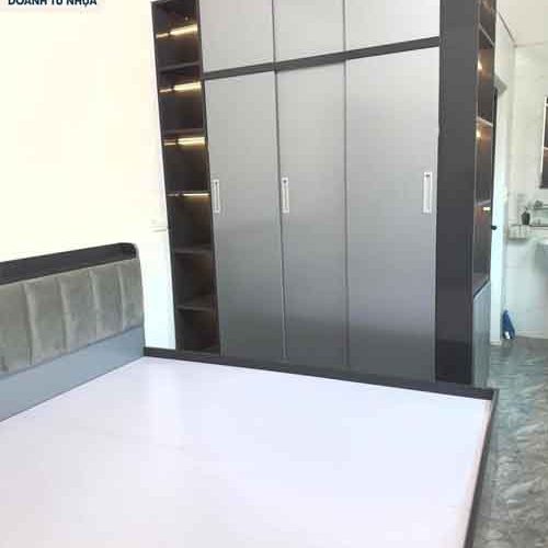 Phân tích giá theo loại tủ nhựa quần áo và thương hiệu