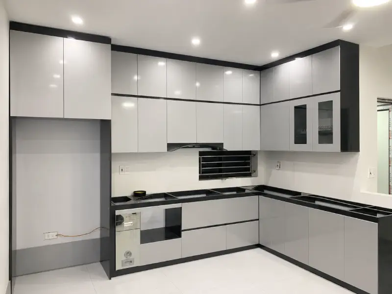 Tủ bếp nhựa Ecoplast chữ L kịch trần HĐ - TBE14