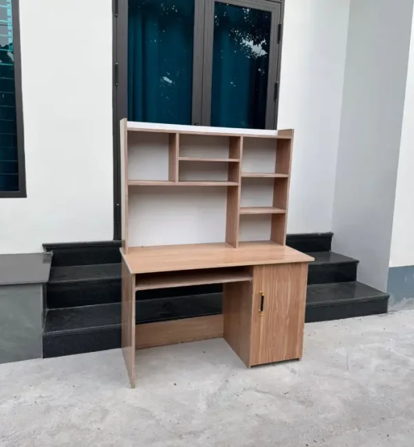 Bàn học nhựa Zukoplast vân gỗ BHZK04 bàn giao tại ngõ 74 Trần Hưng Đạo