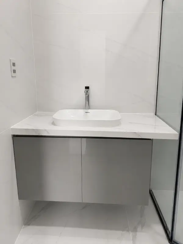 Cẩm nang thông tin & cách mua Tủ lavabo nhựa