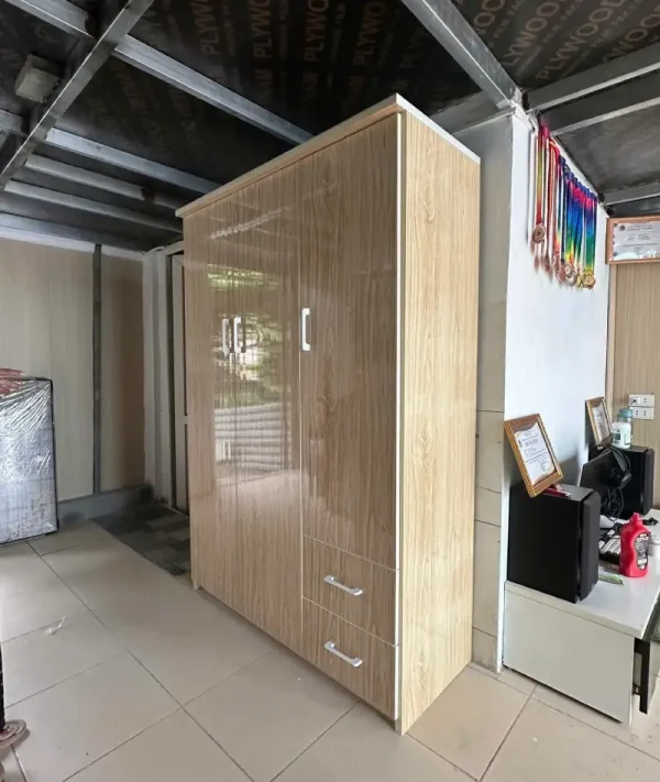 Các lỗi thường gặp & dịch vụ sửa tủ quần áo nhựa Đài Loan
