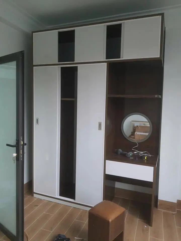 Tủ quần áo 3 cánh lùa liền bàn trang điểm nhựa Đài Loan HĐ-TCL05